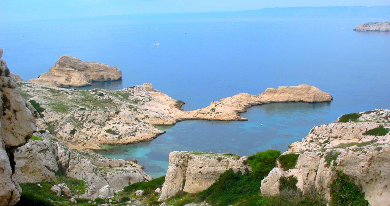 Appartement Les pieds dans l'eau sur l'Ile du Frioul à Marseille Extérieur photo