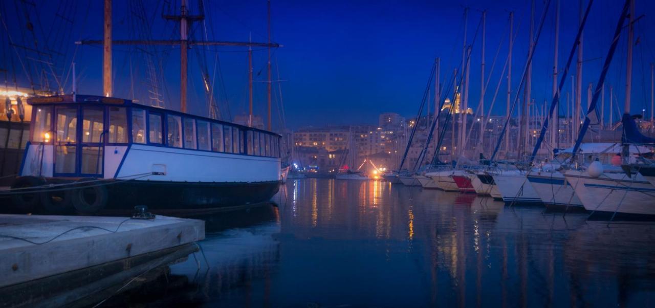 Appartement Les pieds dans l'eau sur l'Ile du Frioul à Marseille Extérieur photo